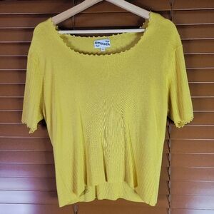 Smooch Retro Short Sleeve Yellow Top